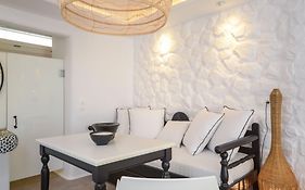Adriani Studios 